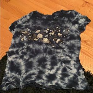 Tie dye tshirt with roses